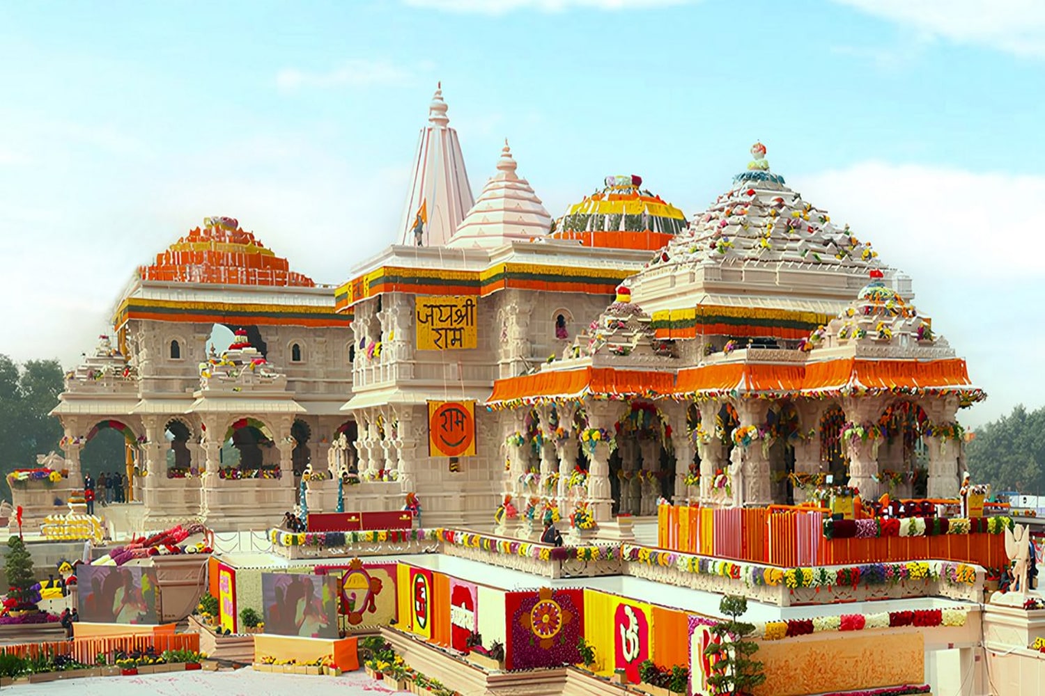 Day 03: Ayodhya - Gorakhpur – Varanasi (220 kms / approx. 4.5 hrs)