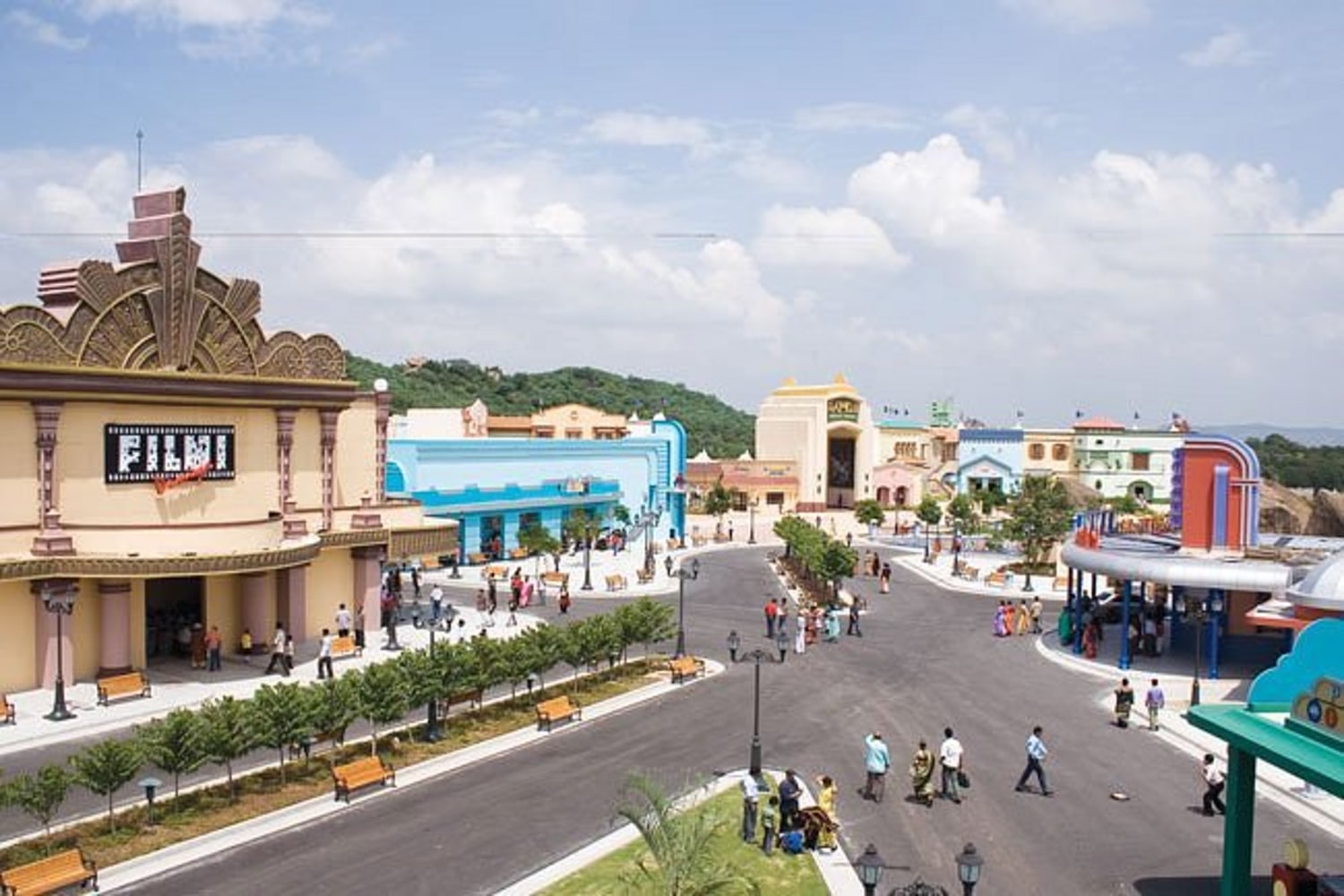 Day 03: Hyderabad – Optional Visit to Ramoji film city (45 kms / approx.1.5 hour) 
